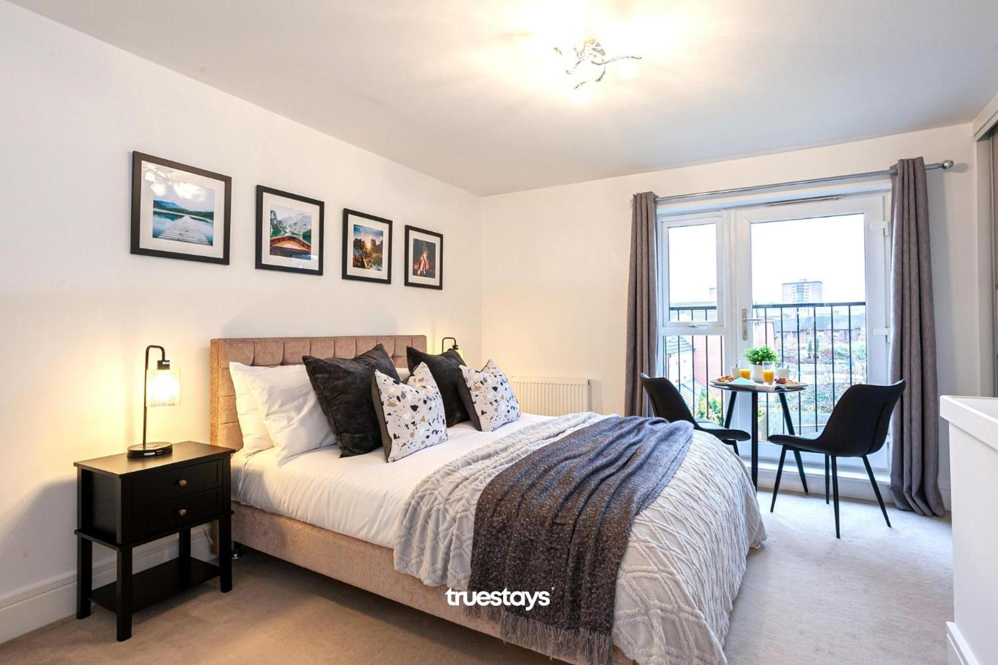 Ambassador House By Truestays - Luxury 4 Bedroom House In Stoke-On-Trent Etruria Eksteriør billede