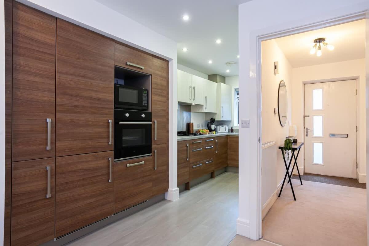 Ambassador House By Truestays - Luxury 4 Bedroom House In Stoke-On-Trent Etruria Eksteriør billede