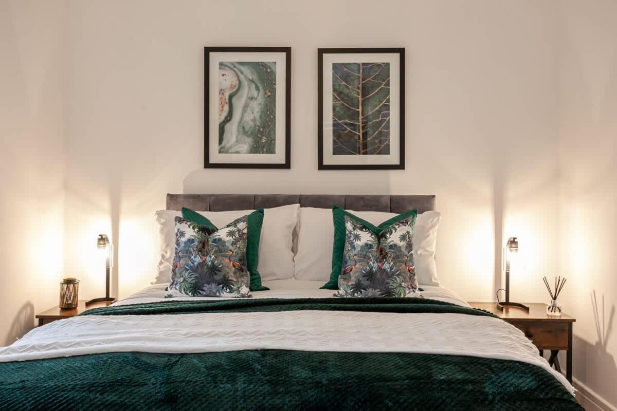 Ambassador House By Truestays - Luxury 4 Bedroom House In Stoke-On-Trent Etruria Eksteriør billede