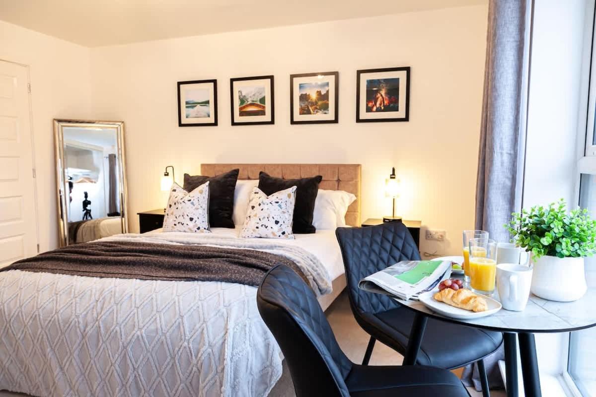 Ambassador House By Truestays - Luxury 4 Bedroom House In Stoke-On-Trent Etruria Eksteriør billede
